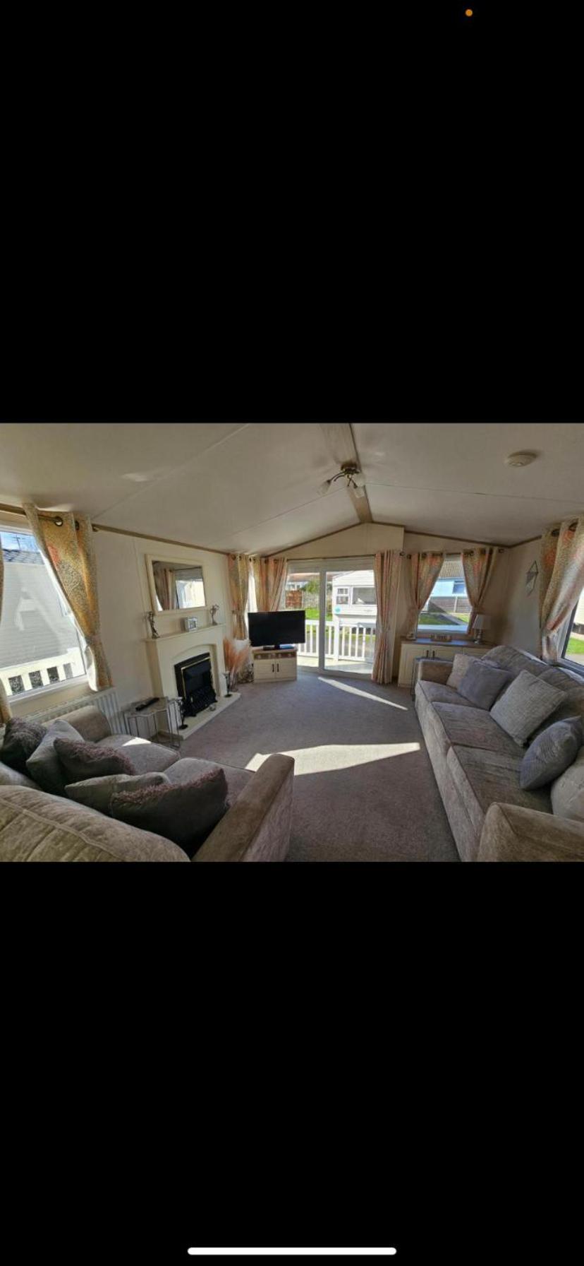 Caravan Chestnut Aparthotel Meliden Exterior photo